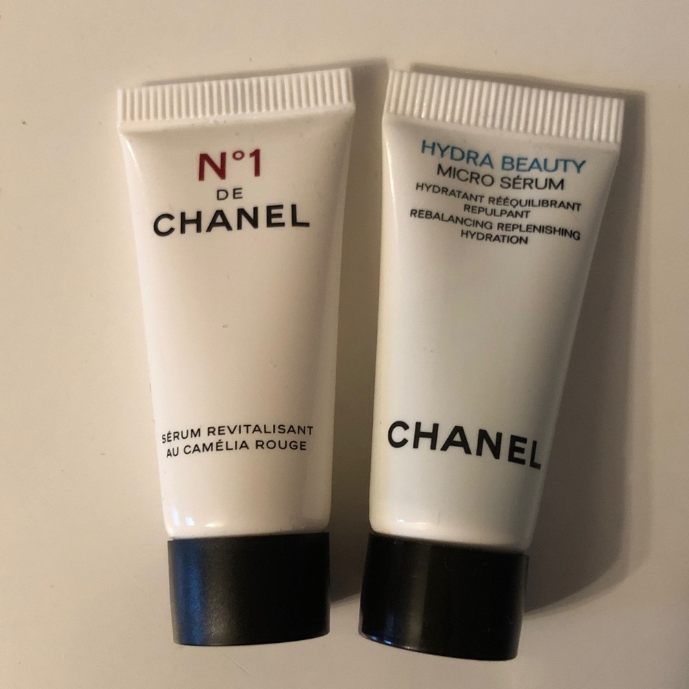 Chanel No.1 de Chanel revitalizing serum & Hydro beauty micro serum duo